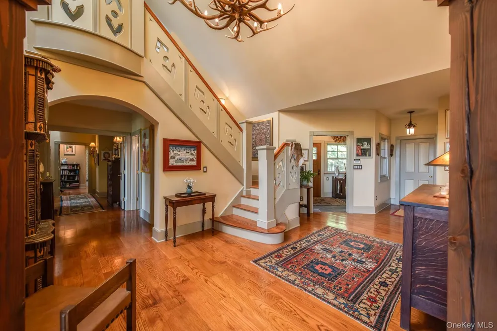 926 Turkey Hill Road Red Hook, NY 12571