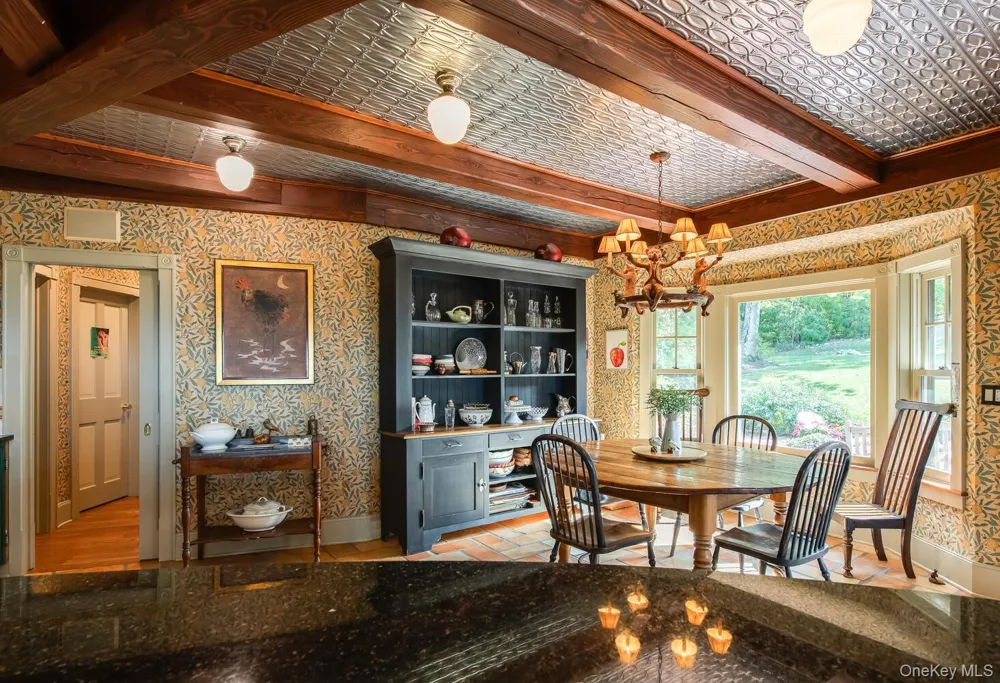 926 Turkey Hill Road Red Hook, NY 12571