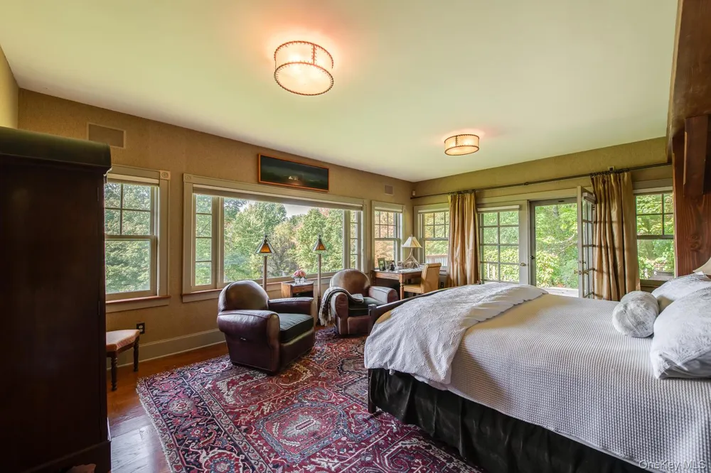 926 Turkey Hill Road Red Hook, NY 12571