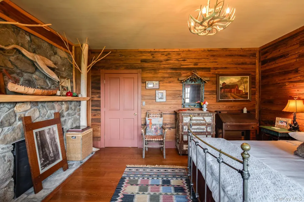 926 Turkey Hill Road Red Hook, NY 12571