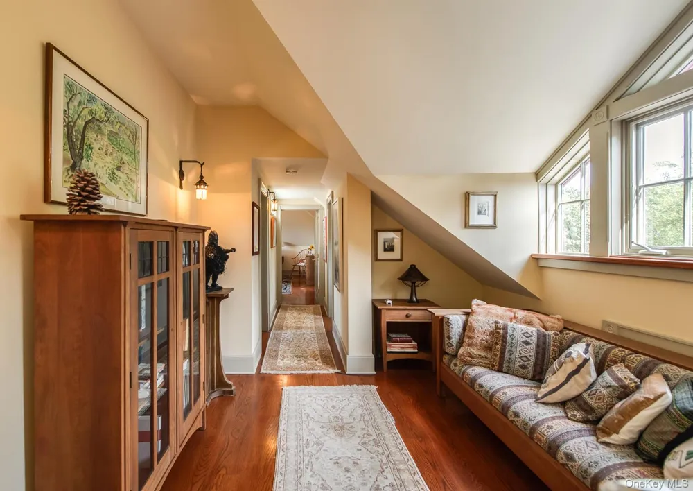 926 Turkey Hill Road Red Hook, NY 12571