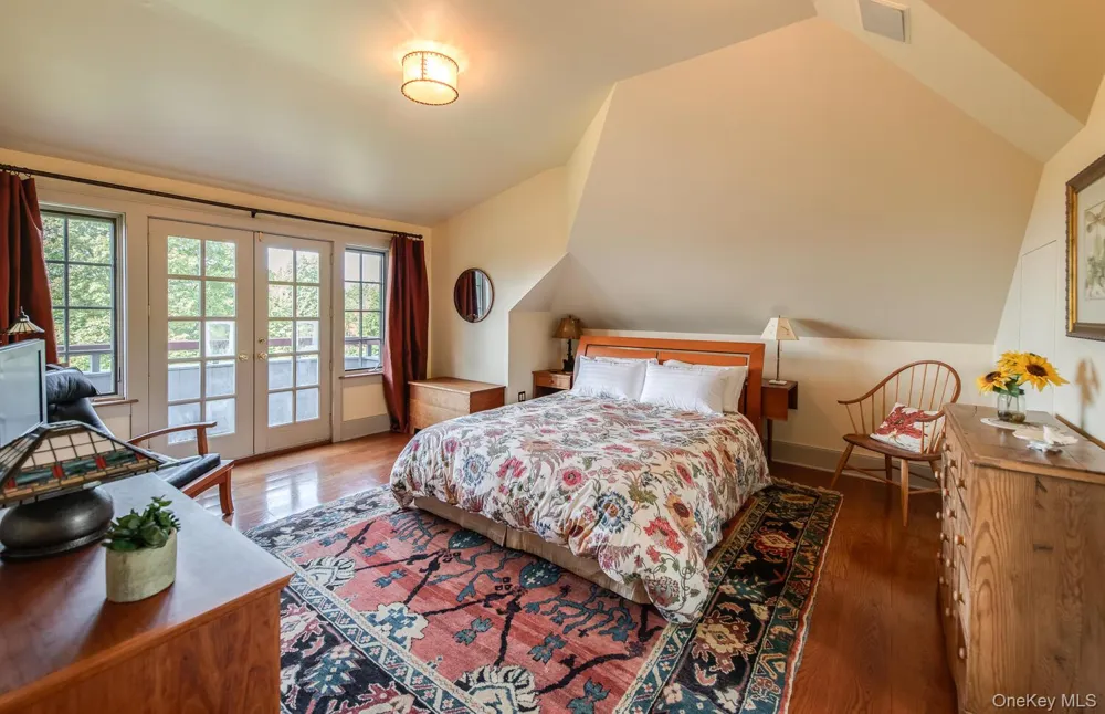 926 Turkey Hill Road Red Hook, NY 12571