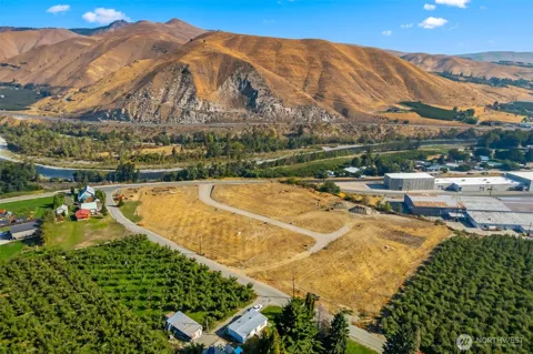 4000 Pioneer Way (Lot 11)