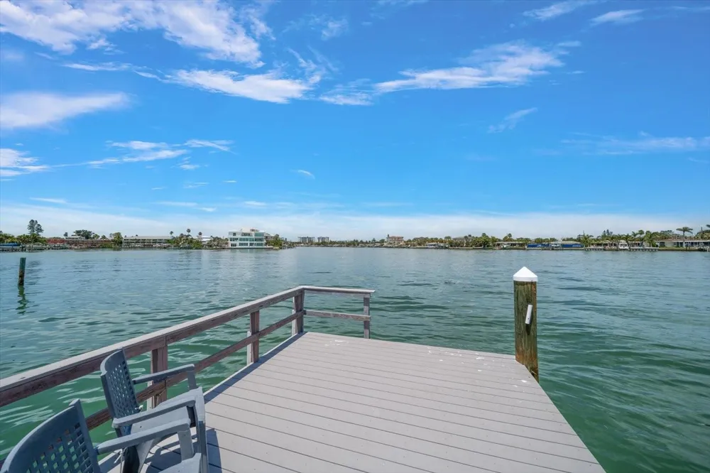 8405 BAYSHORE DRIVE Treasure Island, FL 33706
