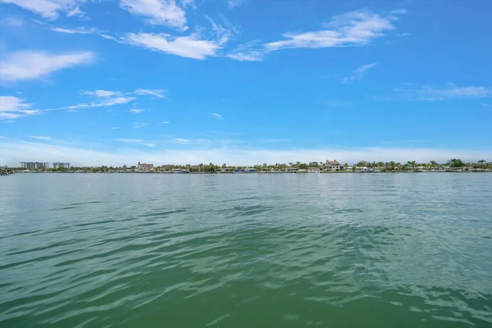 8405 BAYSHORE DRIVE Treasure Island, FL 33706