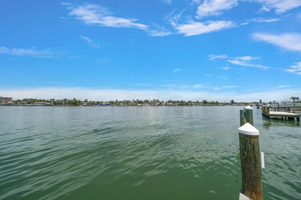 8405 BAYSHORE DRIVE Treasure Island, FL 33706