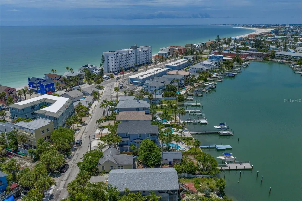 8405 BAYSHORE DRIVE Treasure Island, FL 33706