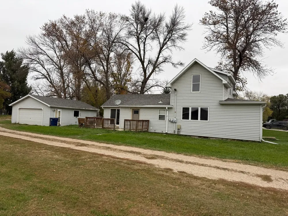 1208 Webster Street Lisbon, ND 58054