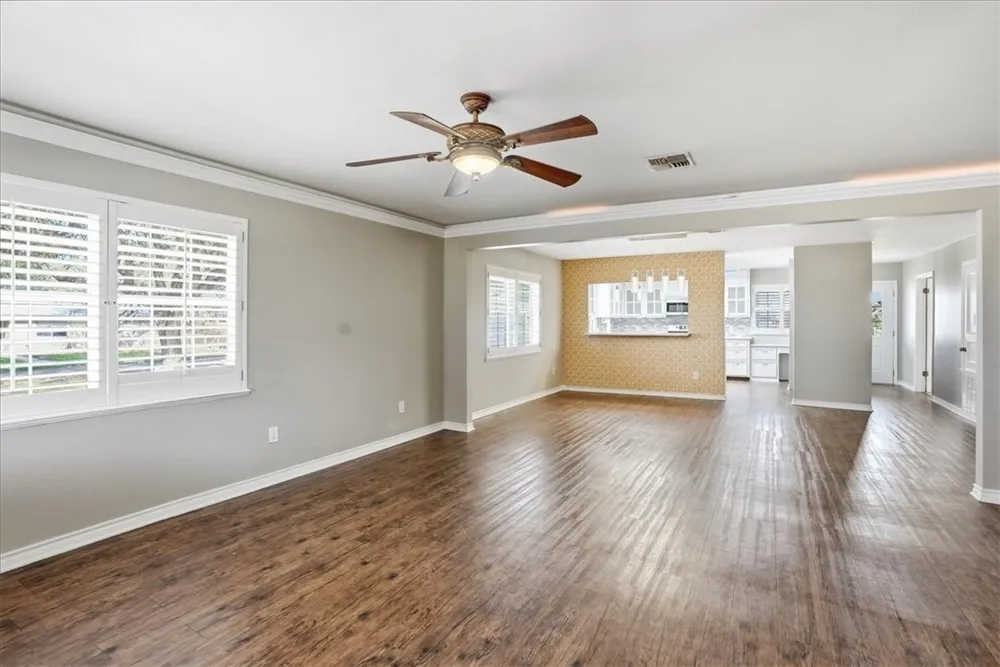 408 Grace Orange Grove, TX 78372