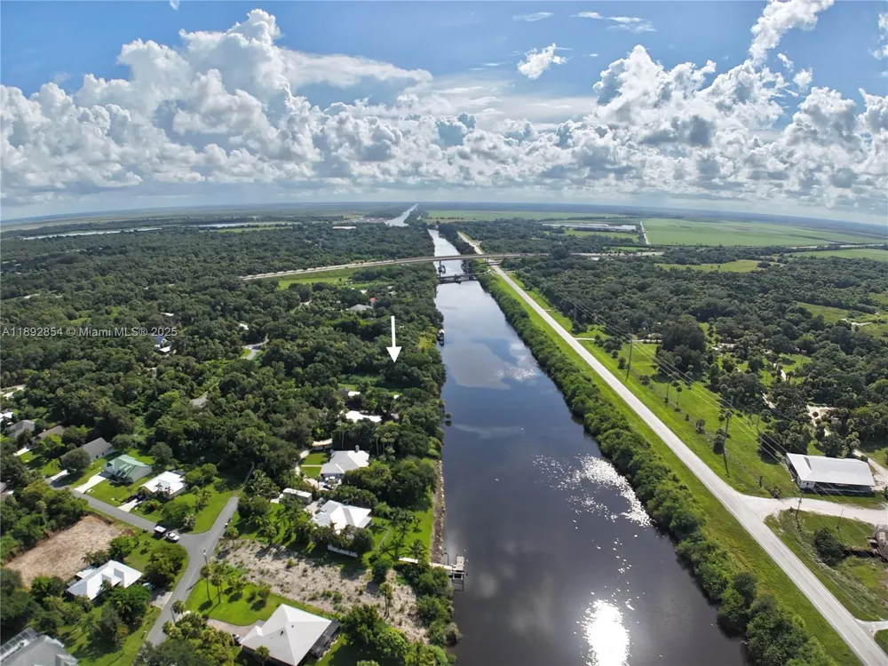 15306 SW Palm Oak Ave Indian Town, FL 34956