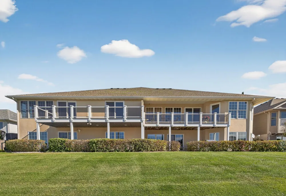 727 Hidden Meadow Lane Lake City, MN 55041