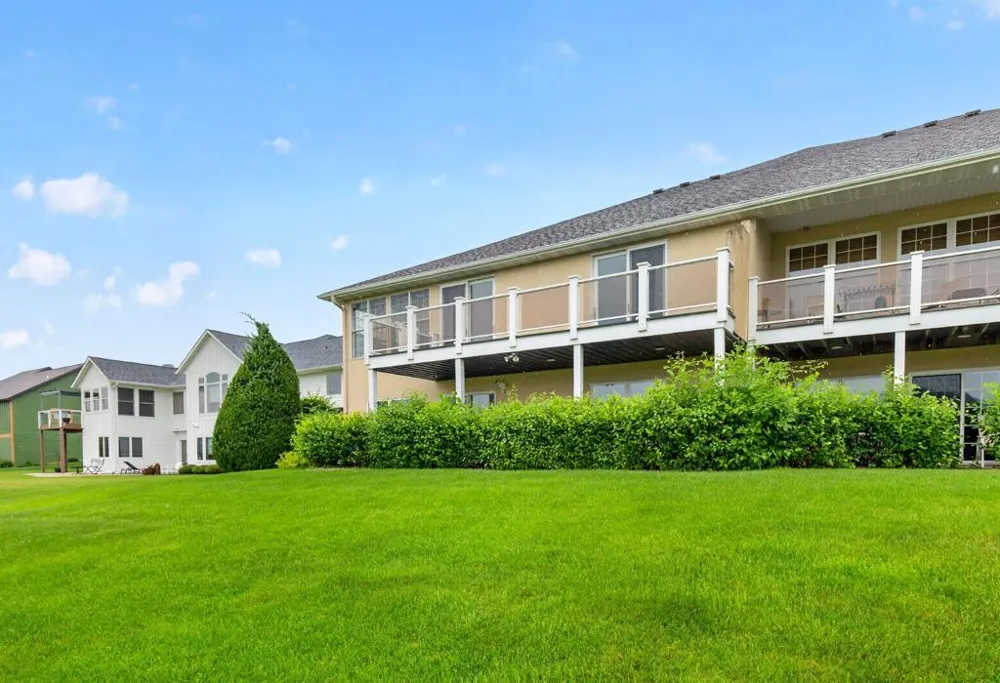 727 Hidden Meadow Lane Lake City, MN 55041