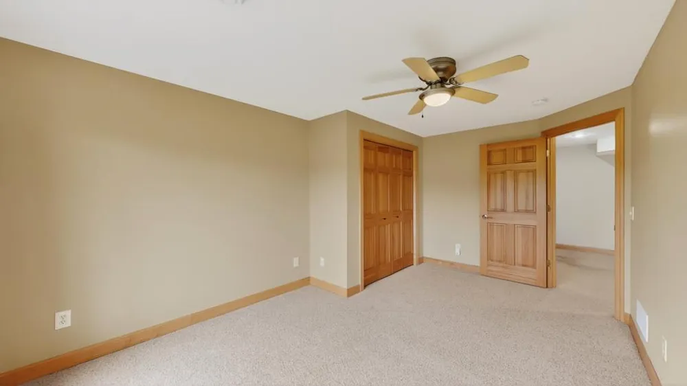727 Hidden Meadow Lane Lake City, MN 55041