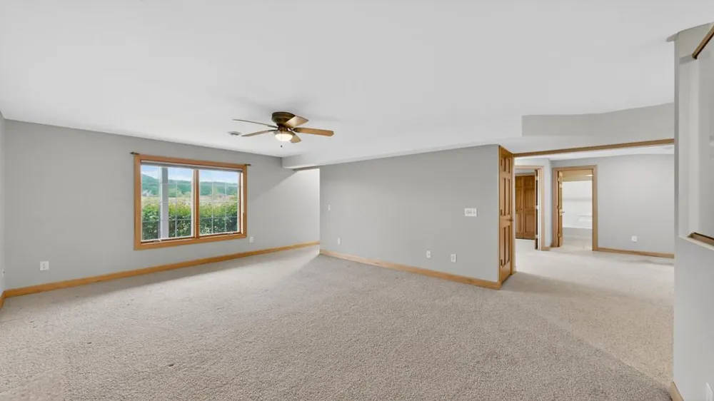 727 Hidden Meadow Lane Lake City, MN 55041