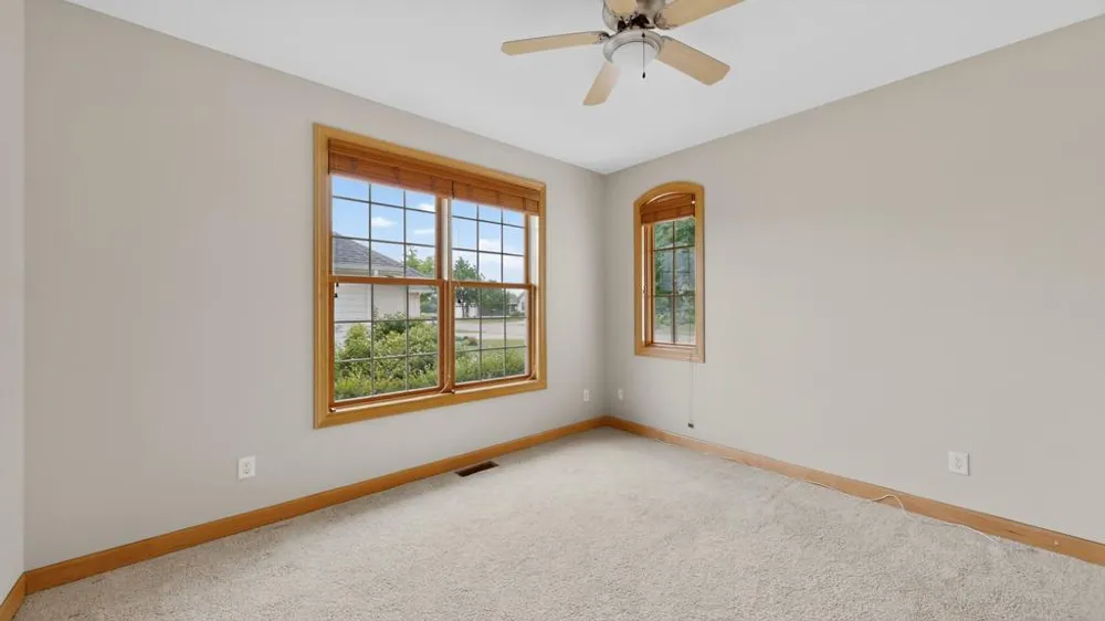 727 Hidden Meadow Lane Lake City, MN 55041
