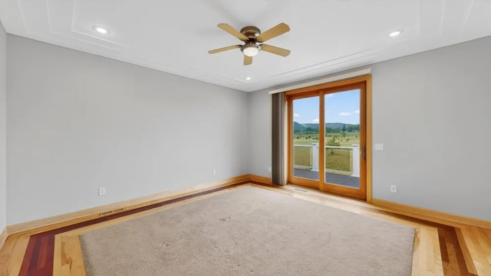 727 Hidden Meadow Lane Lake City, MN 55041