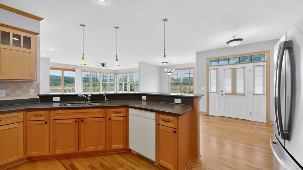 727 Hidden Meadow Lane Lake City, MN 55041