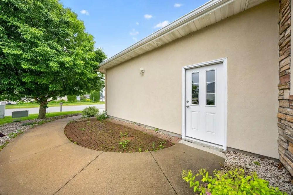 727 Hidden Meadow Lane Lake City, MN 55041