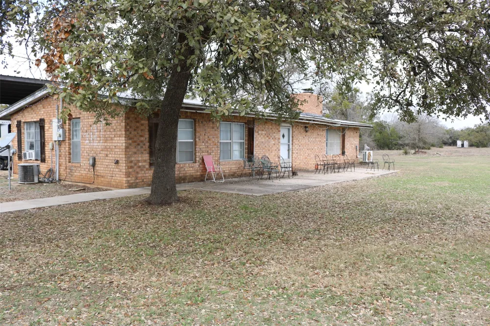 8520 Brewer Lane Salado, TX 76571