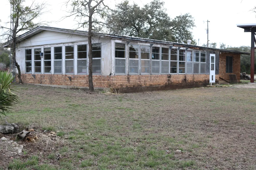 8520 Brewer Lane Salado, TX 76571