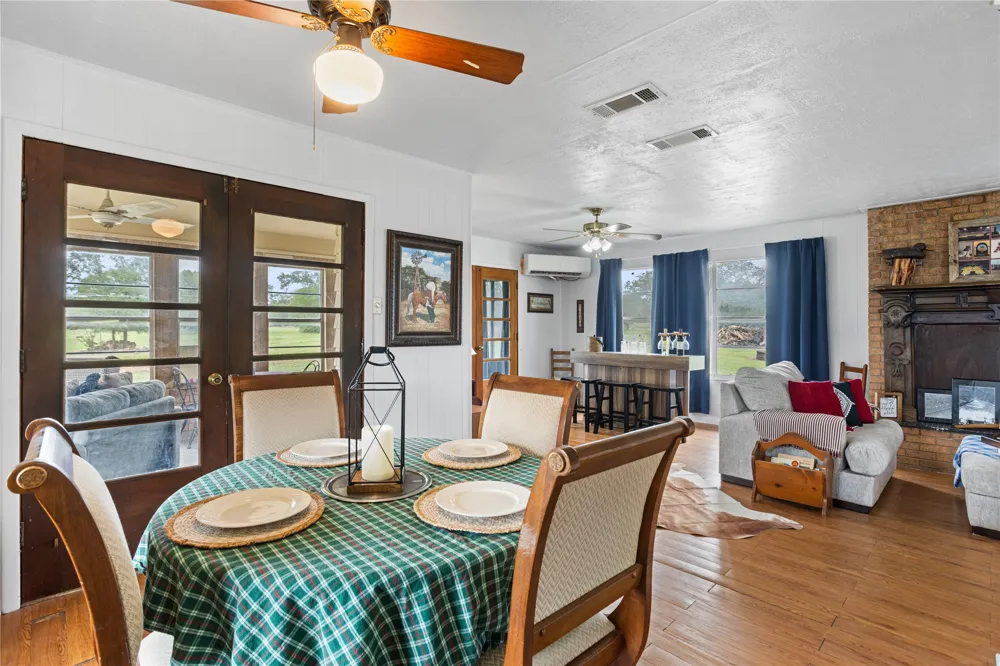 8520 Brewer Lane Salado, TX 76571