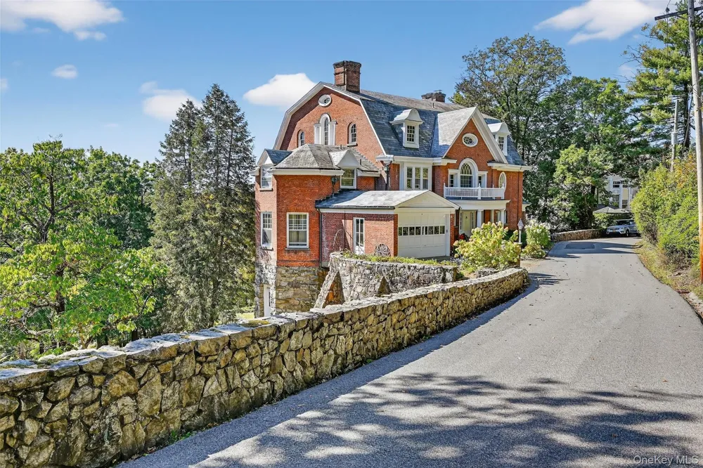 74 Tower Hill Loop E Tuxedo Park, NY 10987