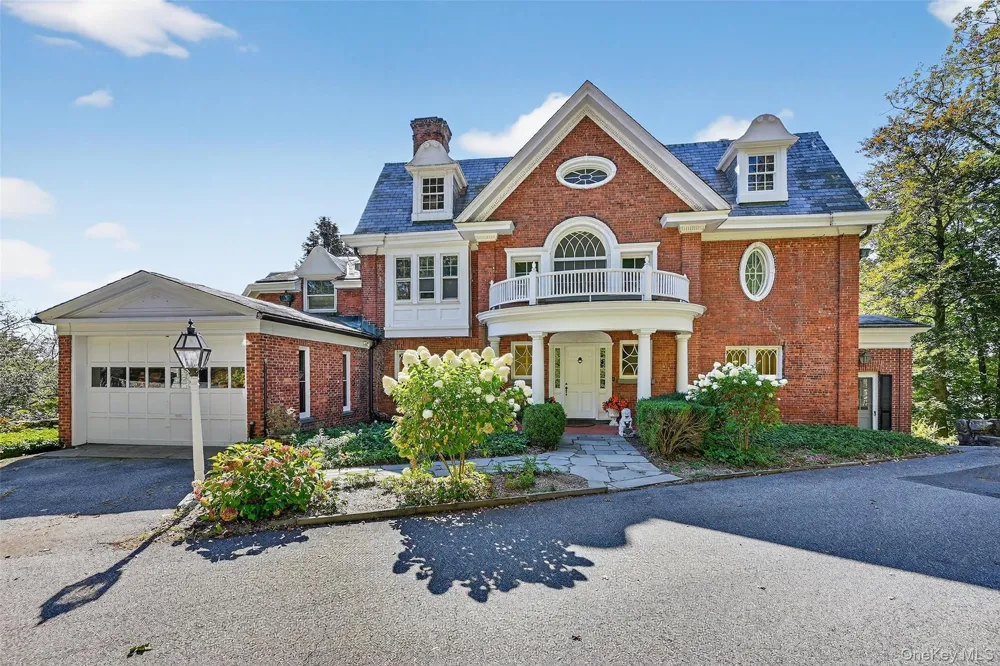 74 Tower Hill Loop E Tuxedo Park, NY 10987