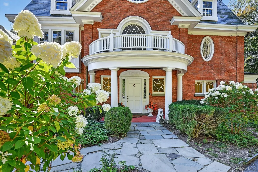 74 Tower Hill Loop E Tuxedo Park, NY 10987