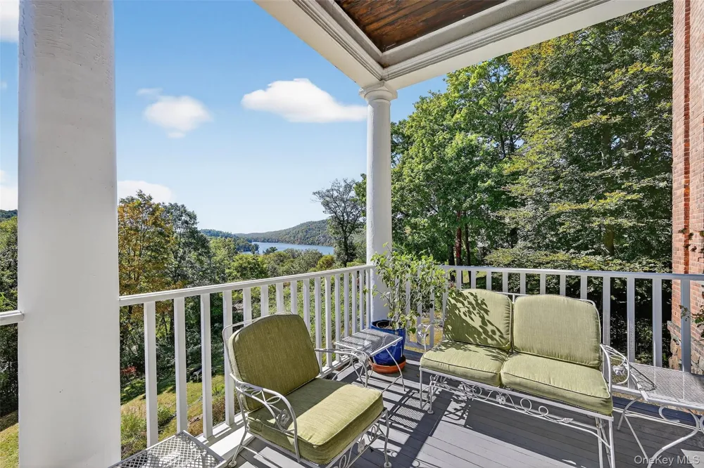 74 Tower Hill Loop E Tuxedo Park, NY 10987