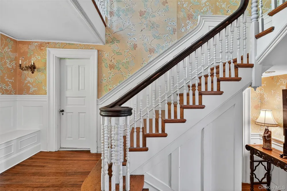74 Tower Hill Loop E Tuxedo Park, NY 10987