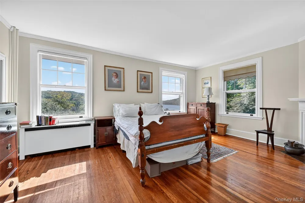 74 Tower Hill Loop E Tuxedo Park, NY 10987