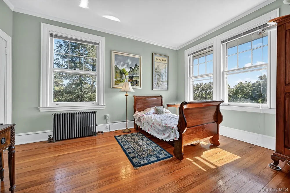 74 Tower Hill Loop E Tuxedo Park, NY 10987