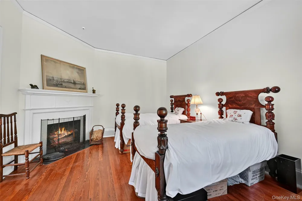 74 Tower Hill Loop E Tuxedo Park, NY 10987