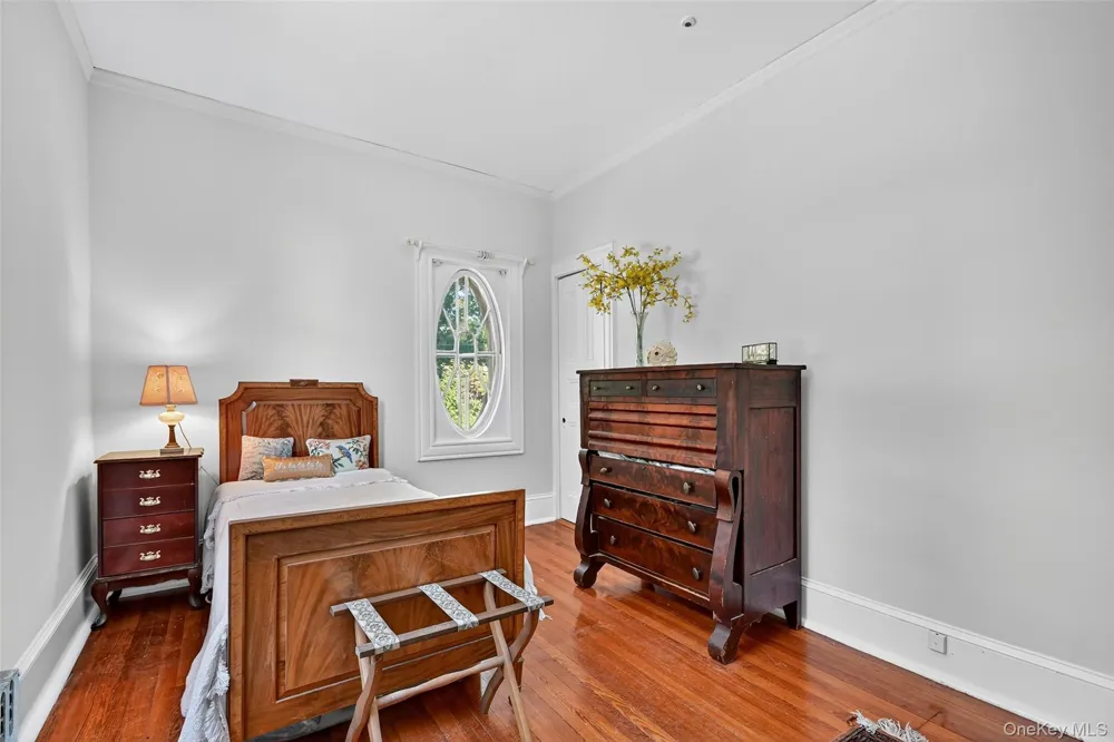 74 Tower Hill Loop E Tuxedo Park, NY 10987
