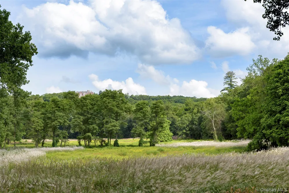 74 Tower Hill Loop E Tuxedo Park, NY 10987