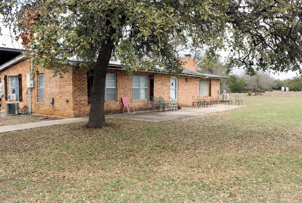 8520 Brewer Lane Salado, TX 76571