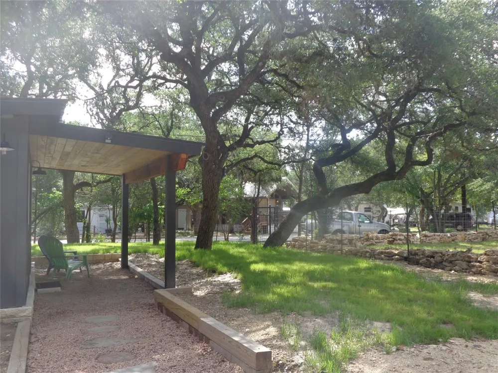 1009 Edgewater Falls Canyon Lake, TX 78133