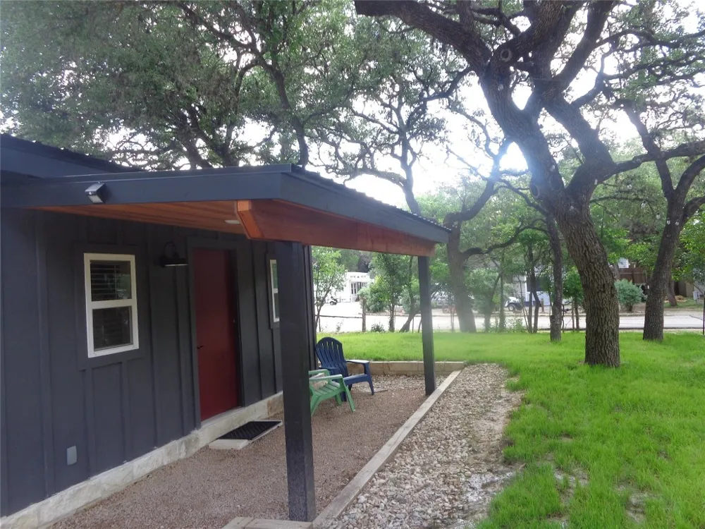 1009 Edgewater Falls Canyon Lake, TX 78133