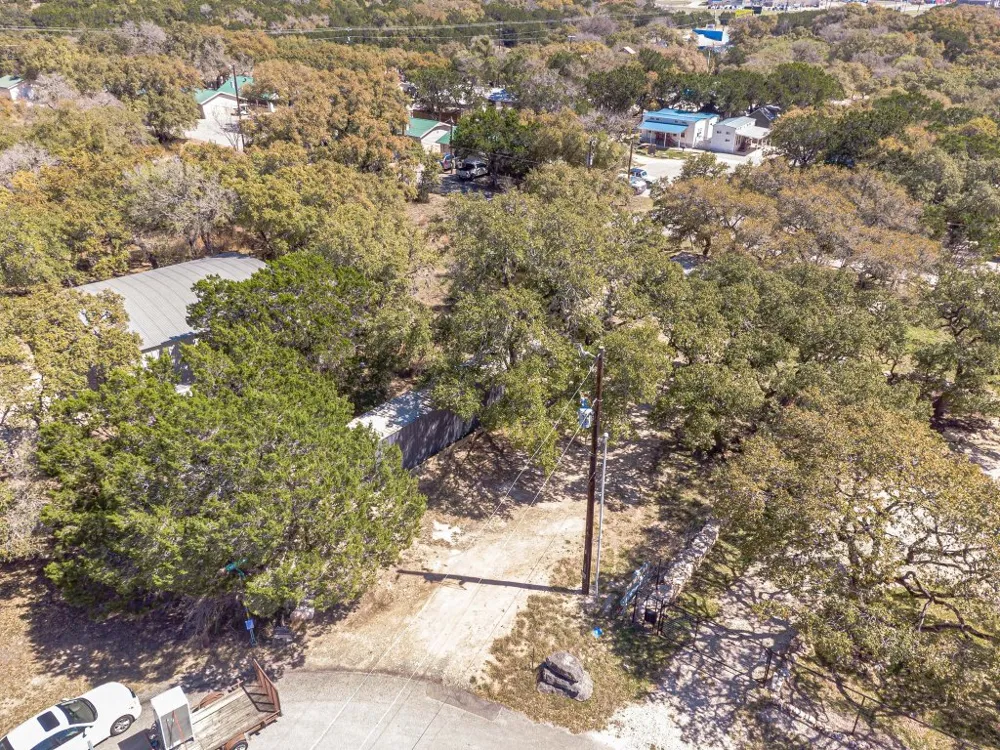 1009 Edgewater Falls Canyon Lake, TX 78133