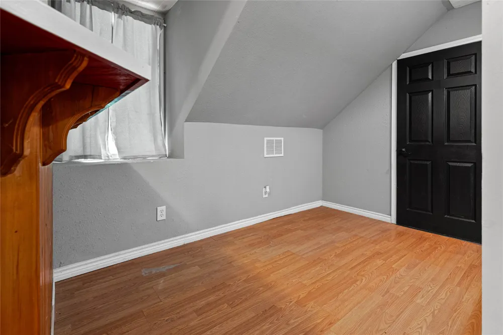 405 Walker Street Eustace, TX 75124