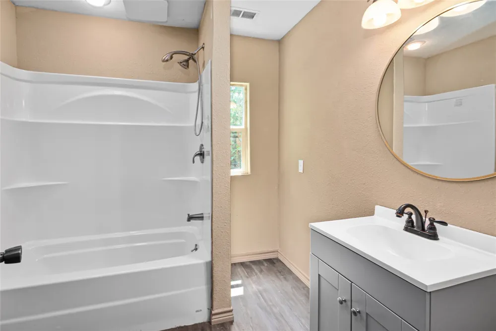 405 Walker Street Eustace, TX 75124