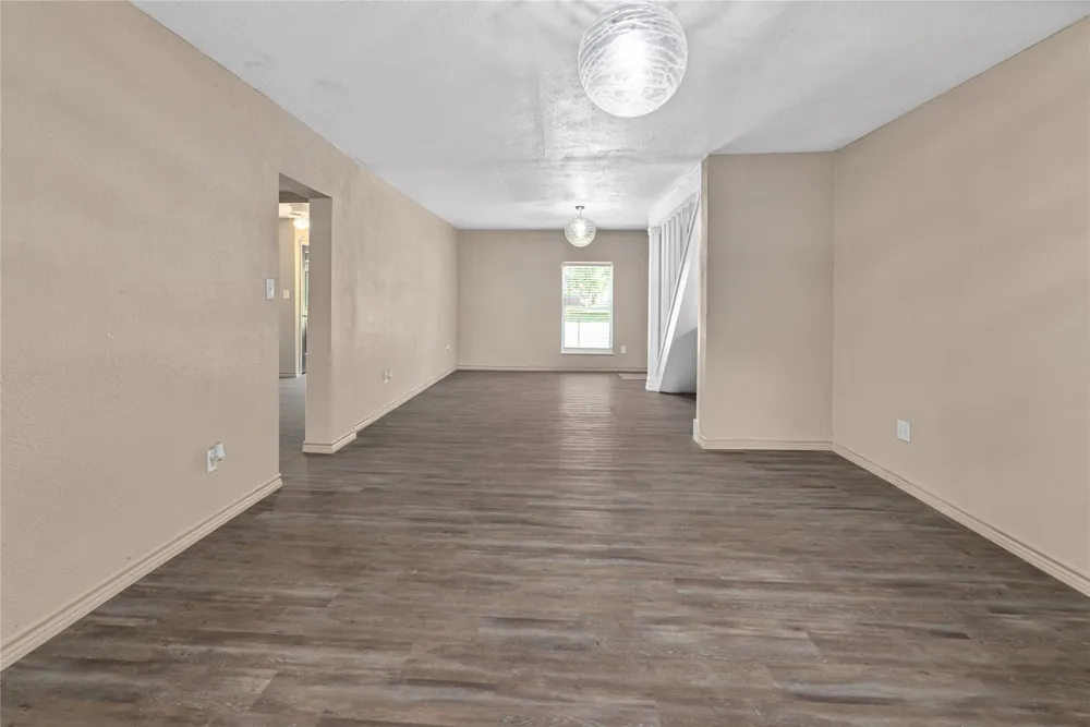 405 Walker Street Eustace, TX 75124