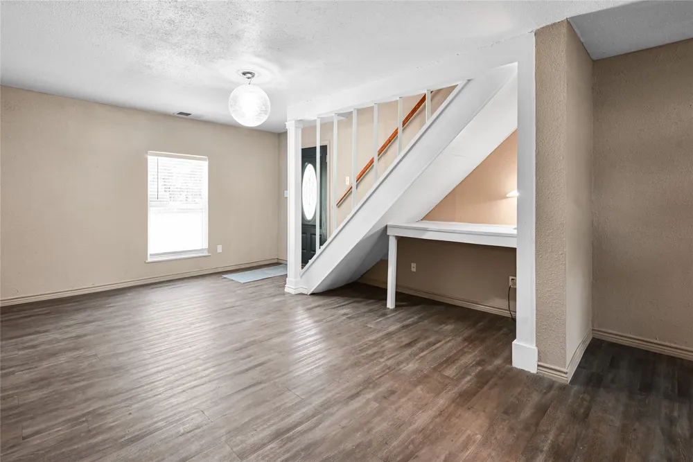 405 Walker Street Eustace, TX 75124