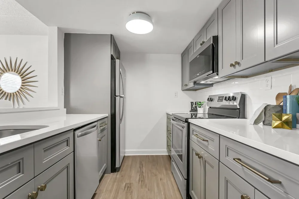 807 S HOWARD AVENUE #106 Tampa, FL 33606