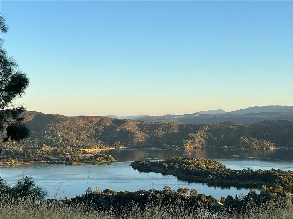 12230 Cerrito Drive Clearlake Oaks, CA 95423