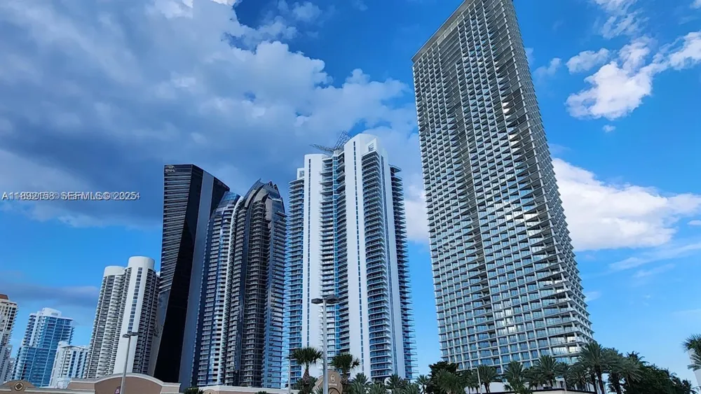 17001 Collins Ave #3705 Sunny Isles Beach, FL 33160