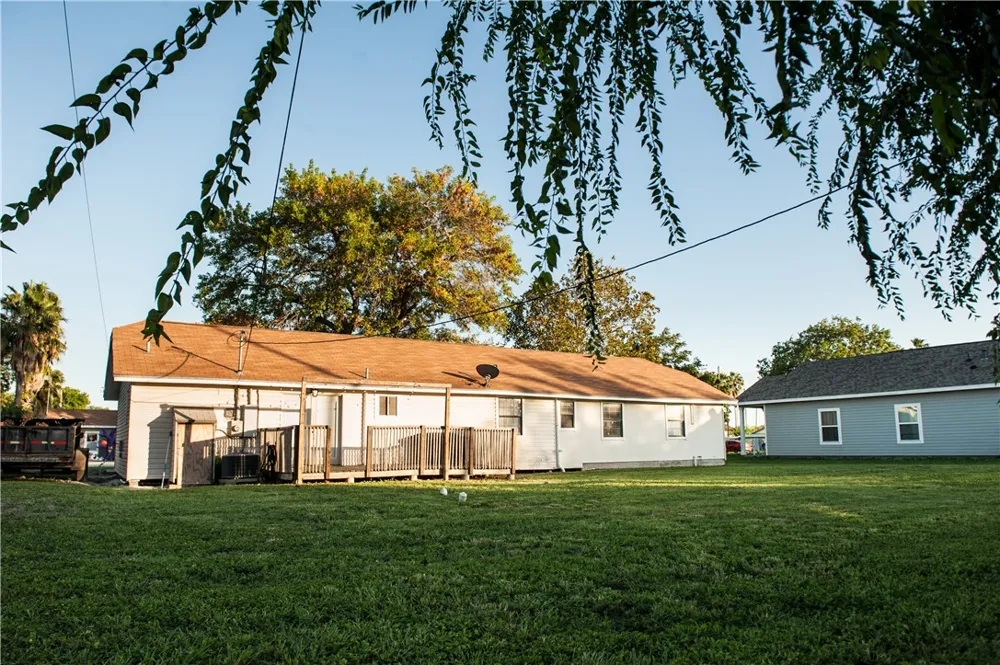 2741 Beaumont Avenue Ingleside, TX 78362