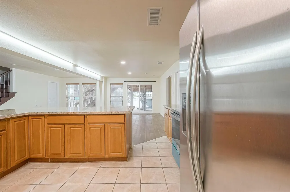 1407 Tiki Drive Tiki Island, TX 77554