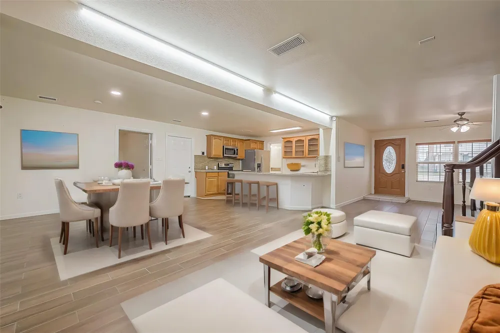 1407 Tiki Drive Tiki Island, TX 77554