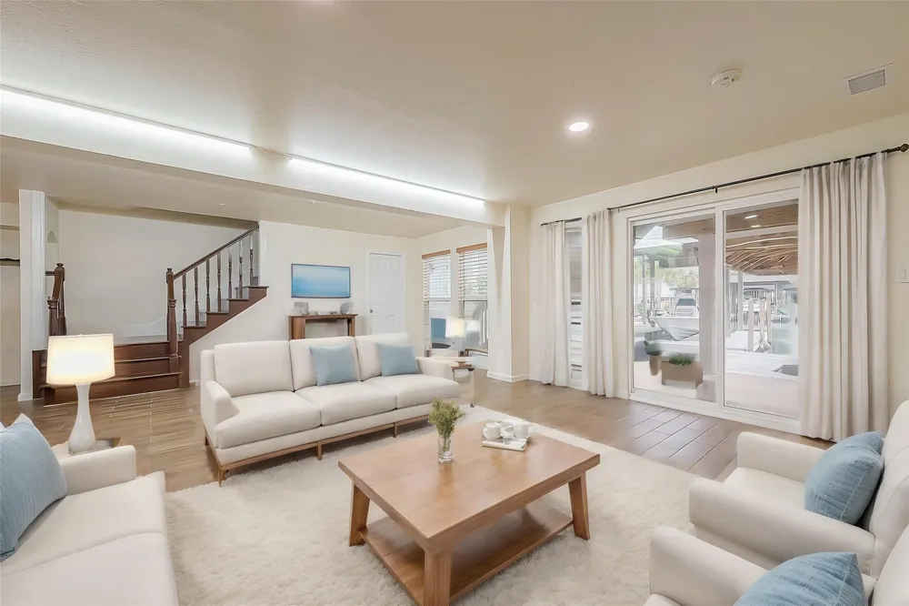 1407 Tiki Drive Tiki Island, TX 77554
